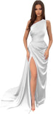 Vestidos de dama de honor largos con un hombro al descubierto y pliegues de satén estilo sirena para fiesta de boda formal 
