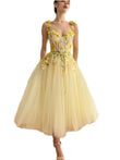Ball Gown Romantic Party Dresses Sweetheart Sleeveless Tea Length Tulle with Embroidered Lace Fashion Evening Gown