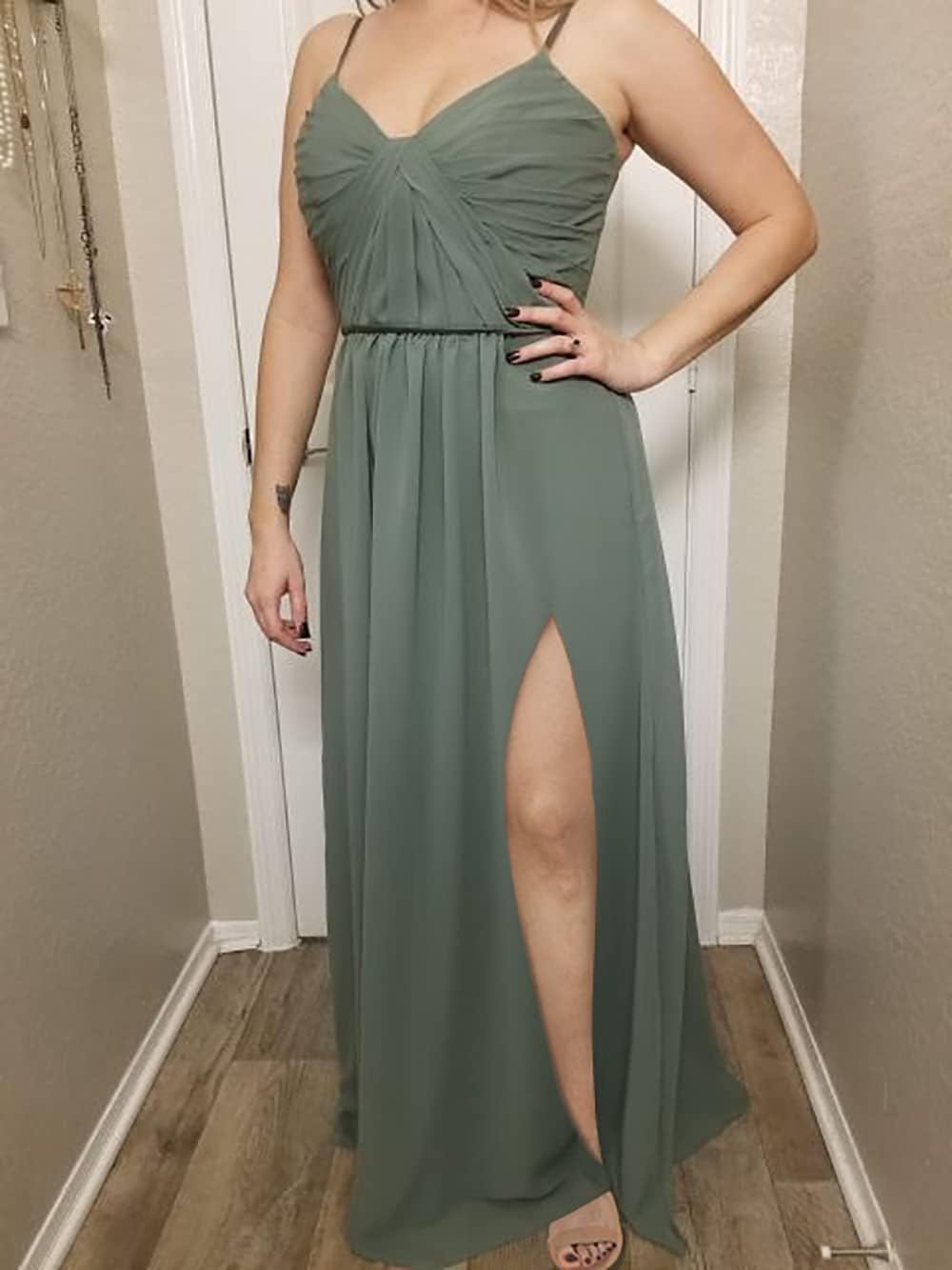Vestidos de dama de honor largos con tirantes finos y bolsillos, plisados, formales, de noche, con abertura 