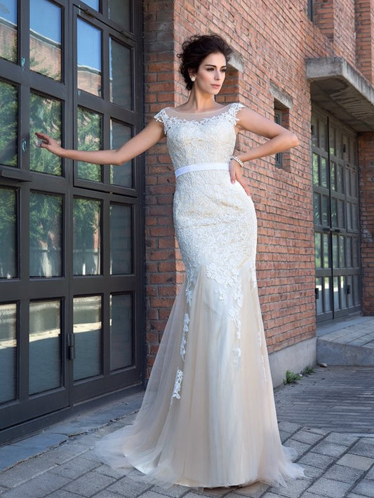Trompete/Meerjungfrau Sheer Neck Applique Kurze Ärmel Lange Netzkleider Brautkleid Brautkleider