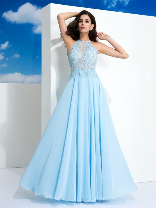 Vestido de noche de graduación de gasa largo sin mangas con apliques y tirantes finos de corte A/princesa