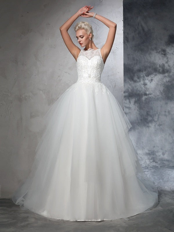 Ball Gown Bateau Applique Sleeveless Long Net Wedding Dresses Bridal Gowns