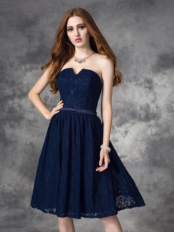 A-Linie/Princess-Linie Herzausschnitt Spitze Ärmellos Kurz Spitze Brautjungfernkleider Homecoming Partykleid
