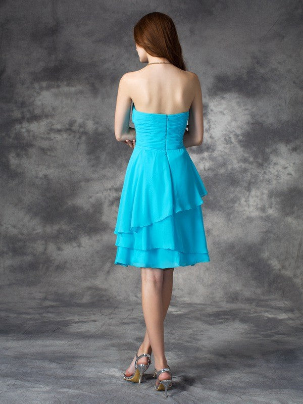 A-Linie/Princess-Linie Trägerlos Rüschen Ärmellos Kurz Chiffon Brautjungfernkleider Homecoming Cocktailkleid