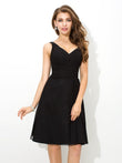 Vestido de dama de honor de gasa, corte A/princesa, escote en V, plisado, sin mangas, corto, para invitada de boda