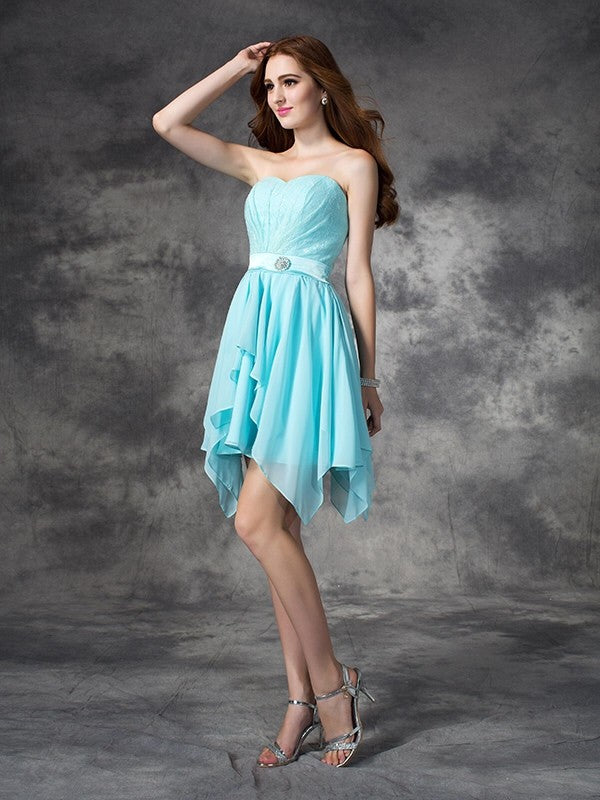 A-Linie/Princess-Linie Herzausschnitt Rüschen Ärmellos Kurz Chiffon Brautjungfernkleider Homecoming Ballkleid