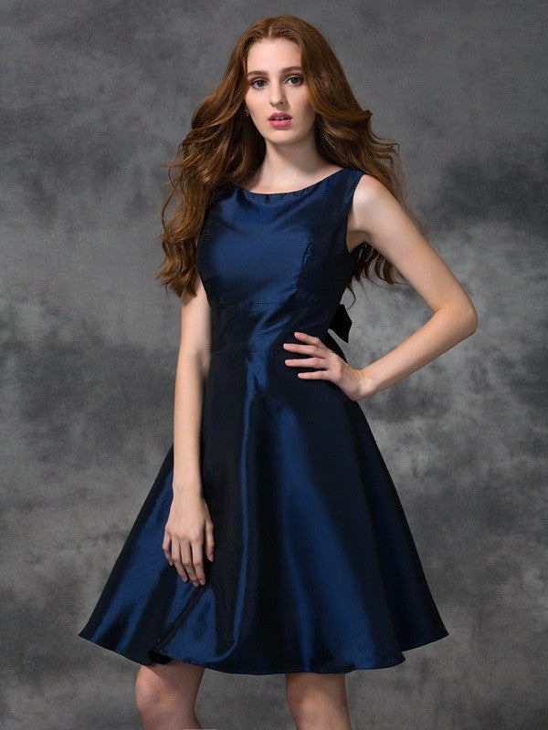 Vestidos de dama de honor cortos de tafetán con corte A/princesa, sin mangas y escote redondo, para cóctel y regreso a casa