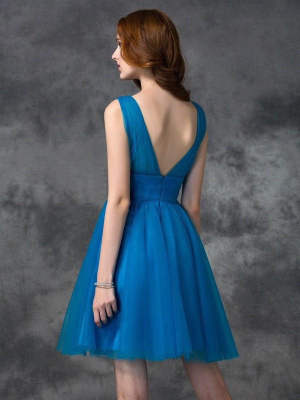 A-Linie/Princess-Linie V-Ausschnitt Ärmellos Kurz Satin Brautjungfernkleider für junge Frauen Homecoming-Kleid