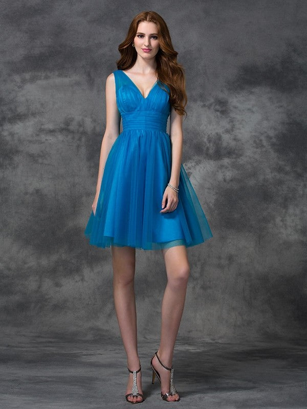 A-Linie/Princess-Linie V-Ausschnitt Ärmellos Kurz Satin Brautjungfernkleider für junge Frauen Homecoming-Kleid