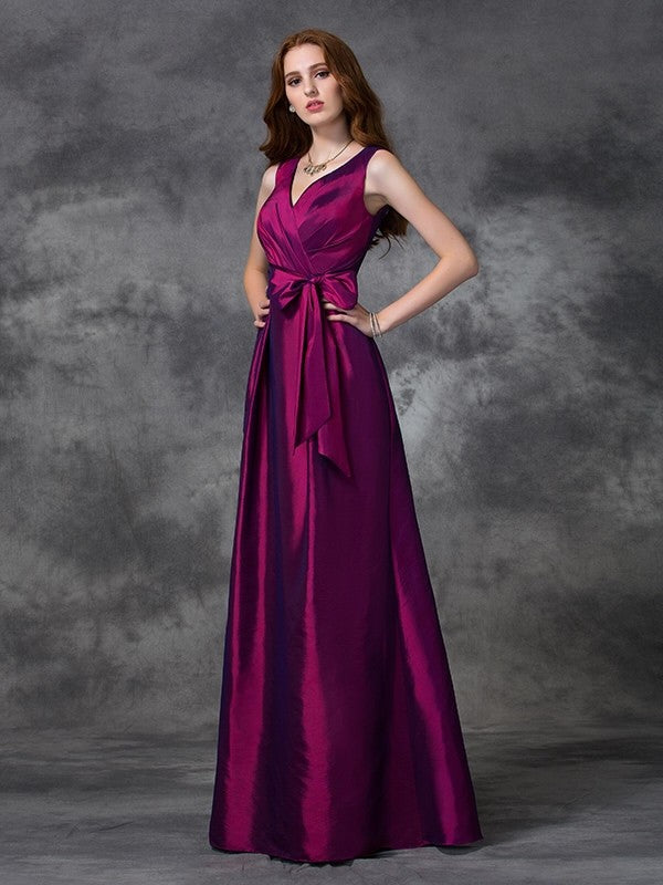 A-line/Princess V-neck Sash/Ribbon/Belt Sleeveless Long Taffeta Bridesmaid Dresses Formal Evening Dress