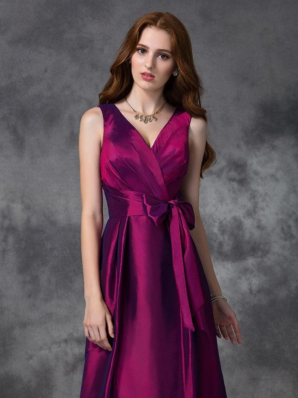 A-line/Princess V-neck Sash/Ribbon/Belt Sleeveless Long Taffeta Bridesmaid Dresses Formal Evening Dress