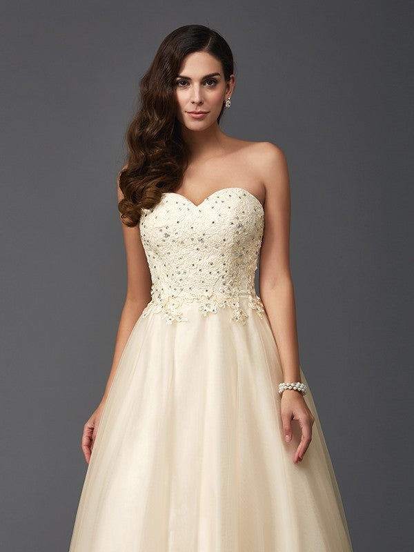 Vestido de noche de graduación con corte A/princesa, escote corazón, sin mangas, largo de red y cuentas