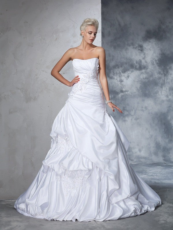 Ball Gown Strapless Applique Sleeveless Long Satin Wedding Dresses Bridal Gowns