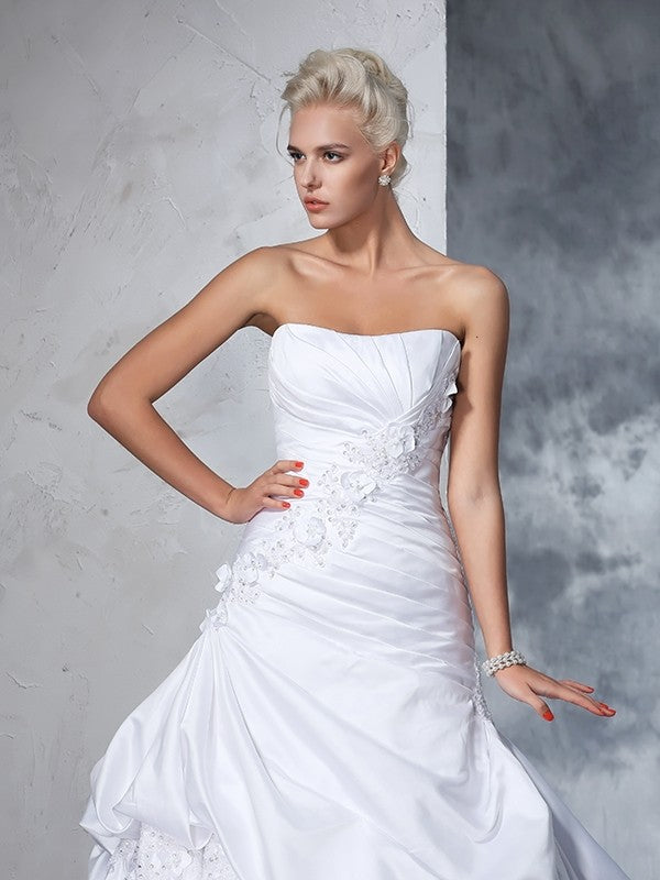 Ball Gown Strapless Applique Sleeveless Long Satin Wedding Dresses Bridal Gowns