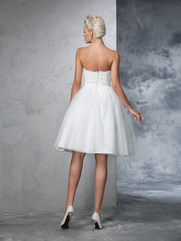 A-Line/Princess Sweetheart Hand-made Flower Sleeveless Short Net Wedding Dresses Bridal Gowns