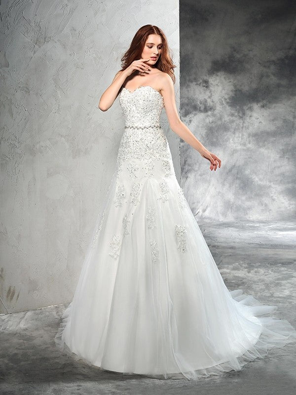Sheath/Column Sweetheart Applique Sleeveless Long Satin Wedding Dresses Bridal Gowns