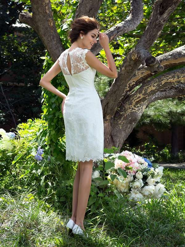 Vestidos de novia de satén cortos, sin mangas, con escote transparente, corte A/princesa y apliques