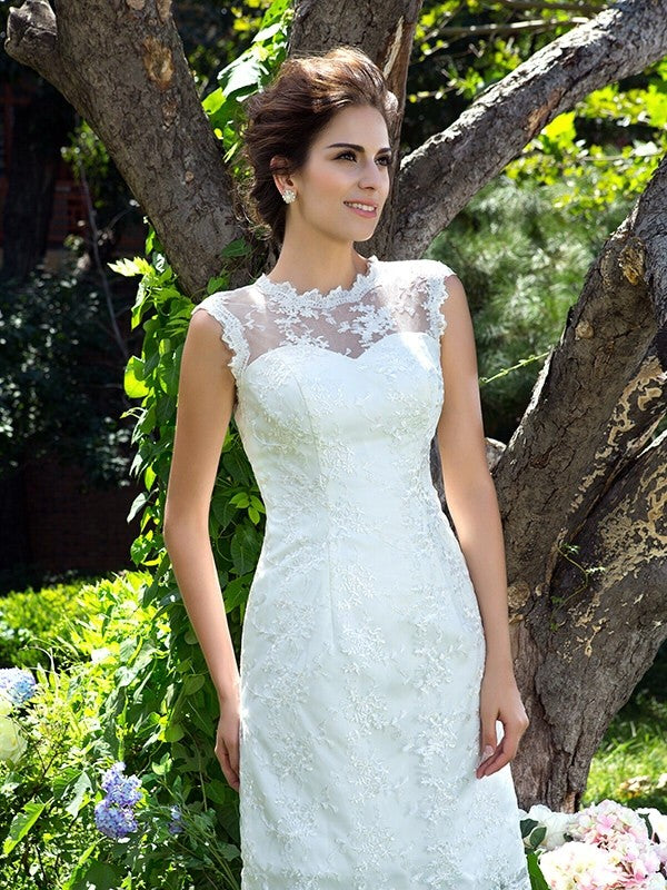 Vestidos de novia de satén cortos, sin mangas, con escote transparente, corte A/princesa y apliques