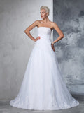 Ball Gown Strapless Applique Sleeveless Long Net Wedding Dresses Bridal Gowns
