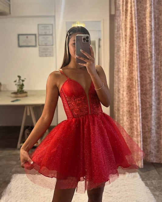 Glitter Tulle Homecoming Dresses for Teens Spaghetti V Neck Short Prom Dresses A Line Mini Cocktail Party Gowns