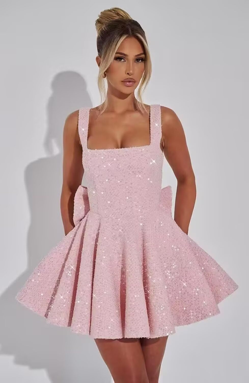 Sparkly Sequin Homecoming Dresses for Teens Short Prom Dress Square Neck Bow Formal Cocktail Gowns with Pockets