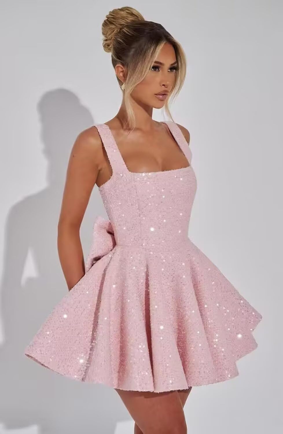 Sparkly Sequin Homecoming Dresses for Teens Short Prom Dress Square Neck Bow Formal Cocktail Gowns with Pockets