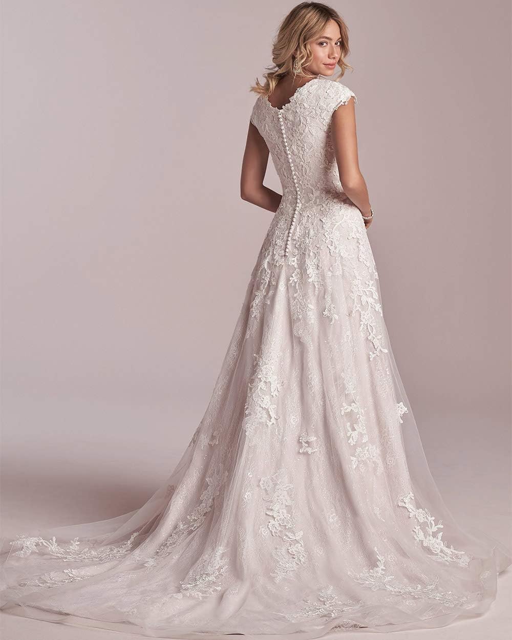 Women's Elegant Lace Beach Wedding Dresses for Bride 2025 with Sleeves Wedding Bridal Gowns