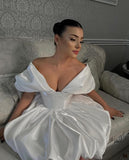 Off The Shoulder Short Wedding Dresses for Bride Puffy Satin Bridal Dresses w/Pockets Strapless Formal Ball Gowns