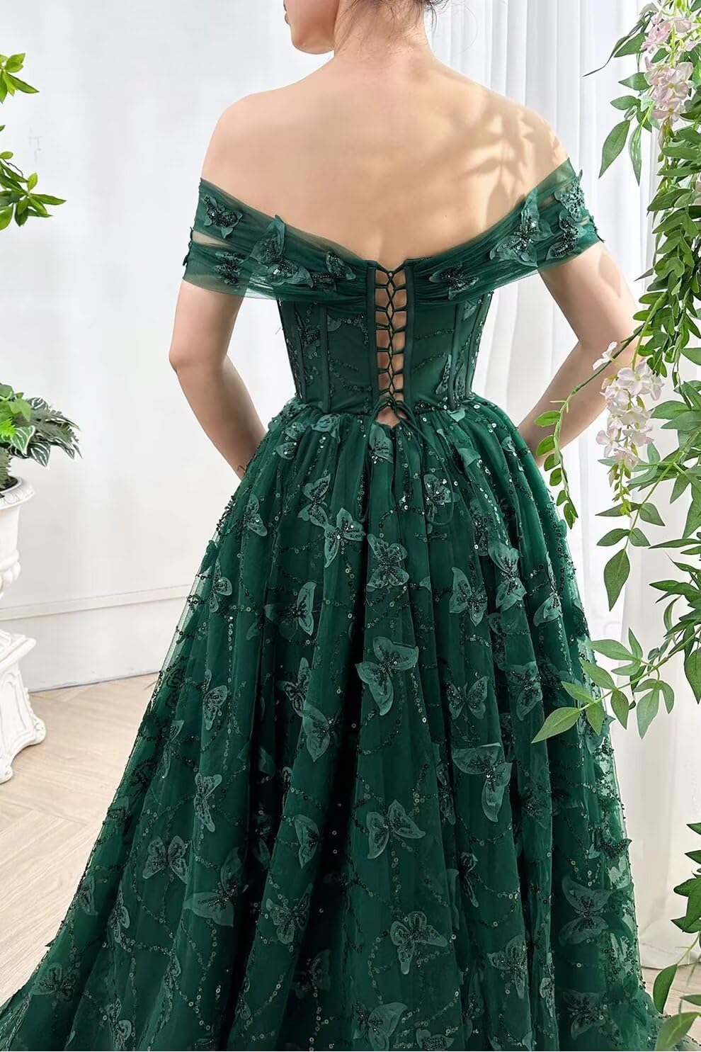 Sparkly Off Shoulder Tulle Prom Dresses with Butterfly Appliques Long A Line Formal Evening Party Gowns for Women