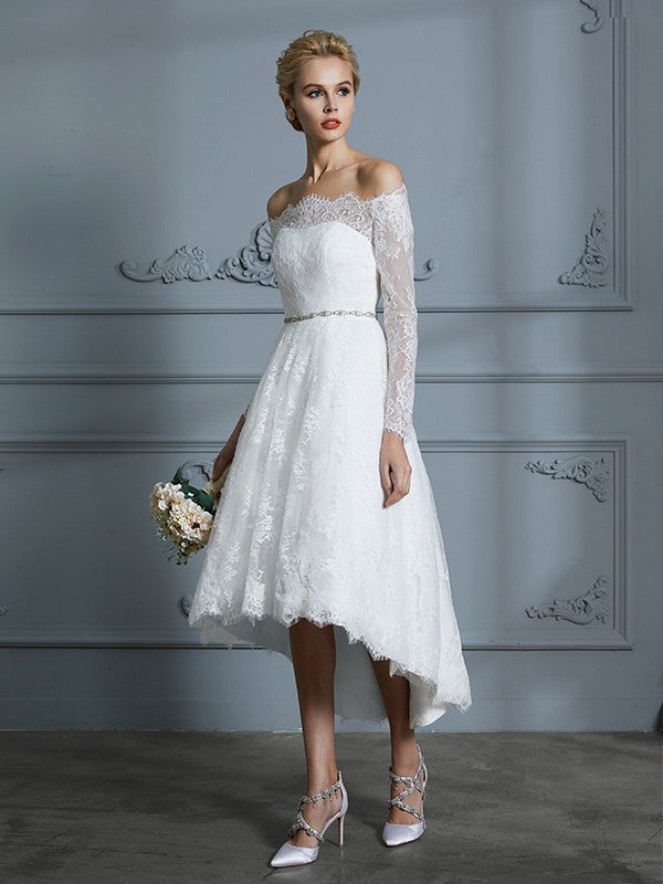 A-Linie/Princess-Linie Lange Ärmel Schulterfrei Asymmetrisch Spitze Brautkleider Brautkleider