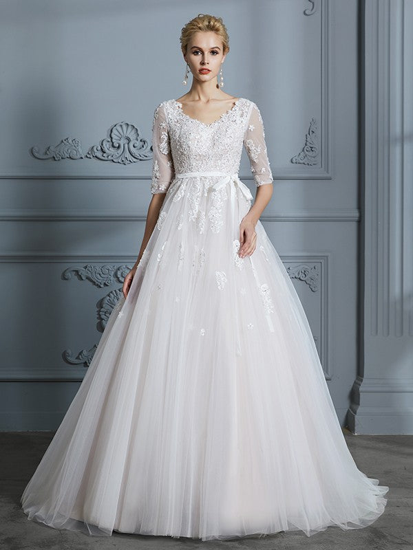 Ballkleid V-Ausschnitt Hofschleppe 1/2 Ärmel Spitze Tüll Brautkleider Brautkleider