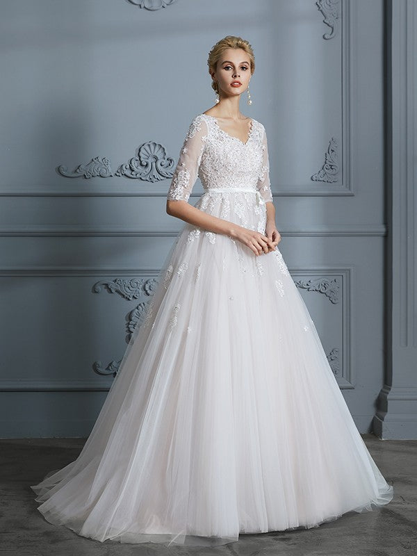 Ballkleid V-Ausschnitt Hofschleppe 1/2 Ärmel Spitze Tüll Brautkleider Brautkleider