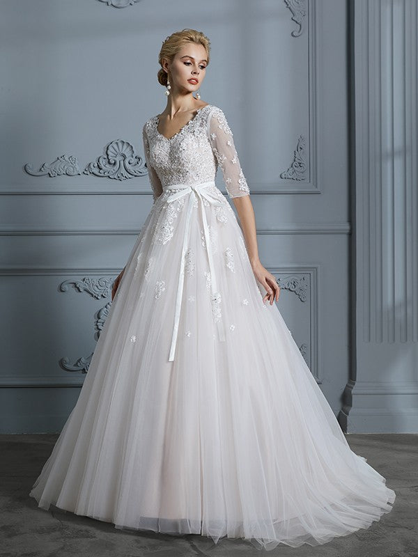 Ballkleid V-Ausschnitt Hofschleppe 1/2 Ärmel Spitze Tüll Brautkleider Brautkleider
