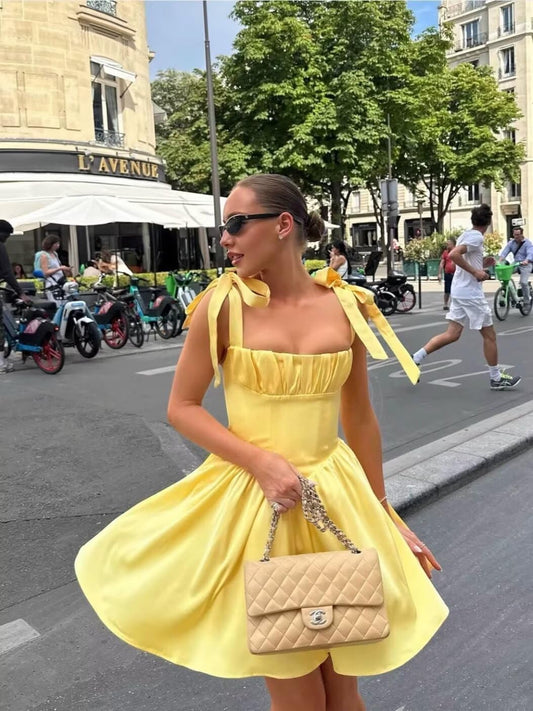 Spaghetti Straps Homecoming Dresses for Teens Satin A-line Short Prom Dress Pleated Cocktail Gowns with Pockets