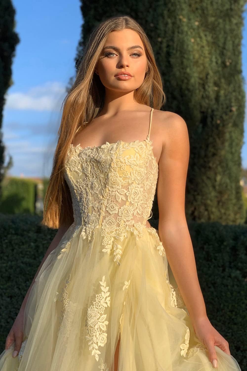 Women's Lace Criss-Cross Prom Dresses with Slit Spaghetti Straps Long Formal Evening Gowns