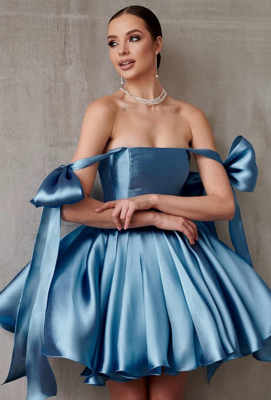 Satin Short Homecoming Dresses Pleated Off the Shoulder Puffy Mini Dresses Sequins Backless Cocktail Dress