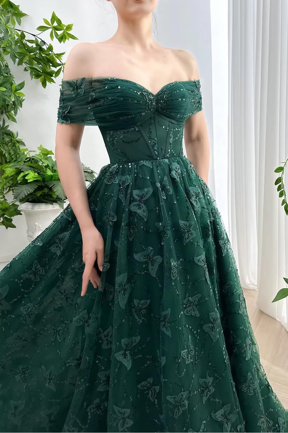 Sparkly Off Shoulder Tulle Prom Dresses with Butterfly Appliques Long A Line Formal Evening Party Gowns for Women