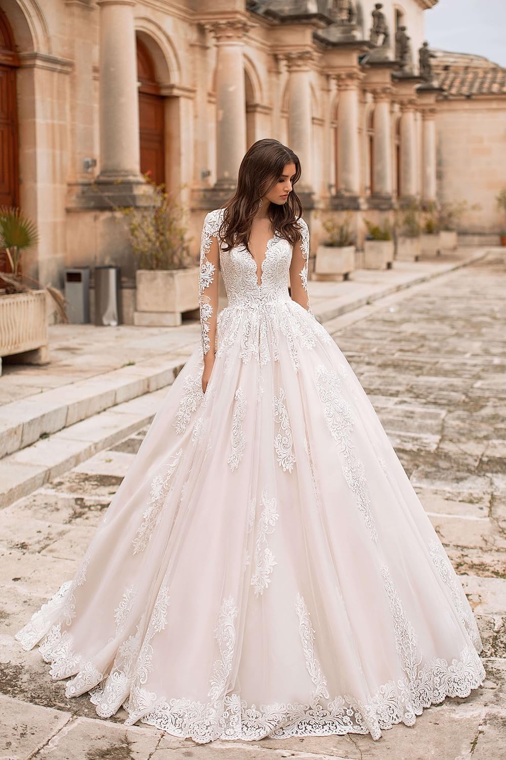 Women's Elegant Lace Beach Wedding Dresses for Bride with Sleeves Wedding Bridal Gowns
