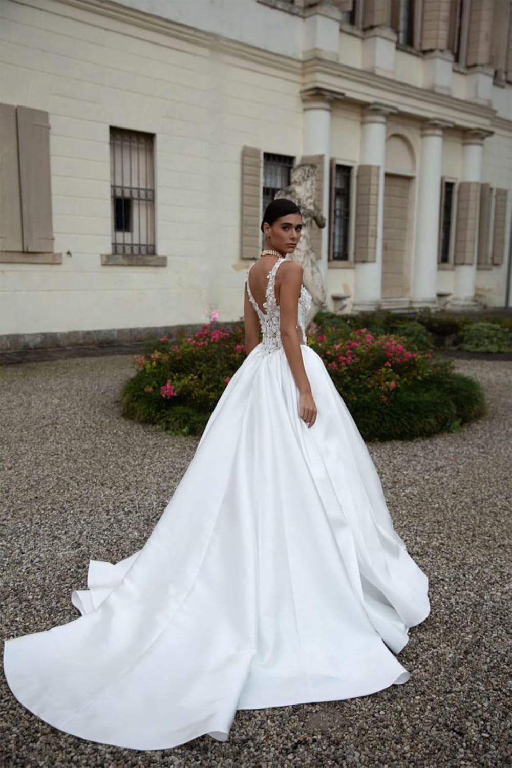 Spaghetti Straps Satin Wedding Dress for Bride 2027 A Line V Neck Bridal Gowns with Train
