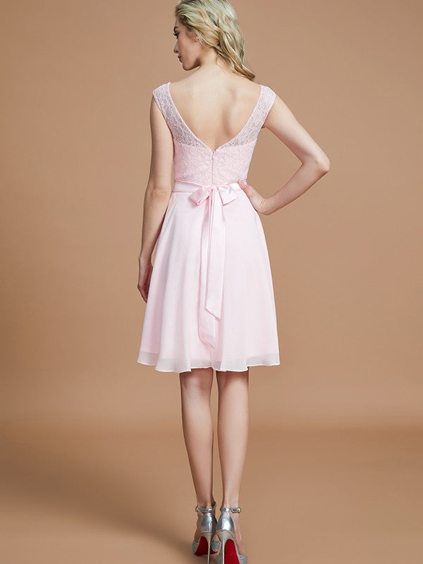 A-Linie/Princess-Linie Bateau-Ausschnitt Ärmellos Spitze Kurz/Mini Chiffon Brautjungfernkleider