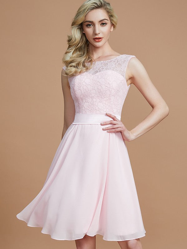 A-Linie/Princess-Linie Bateau-Ausschnitt Ärmellos Spitze Kurz/Mini Chiffon Brautjungfernkleider