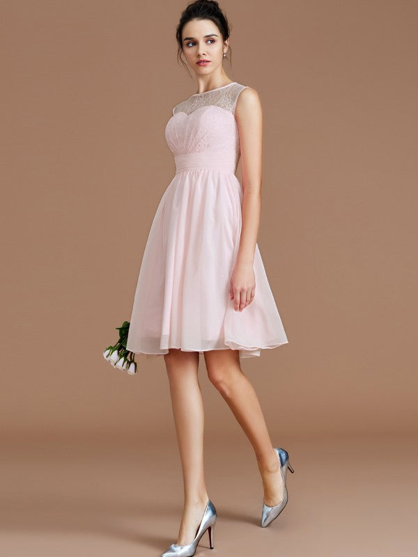 Vestidos de dama de honor de gasa cortos/mini con encaje, sin mangas, corte princesa/escote corazón