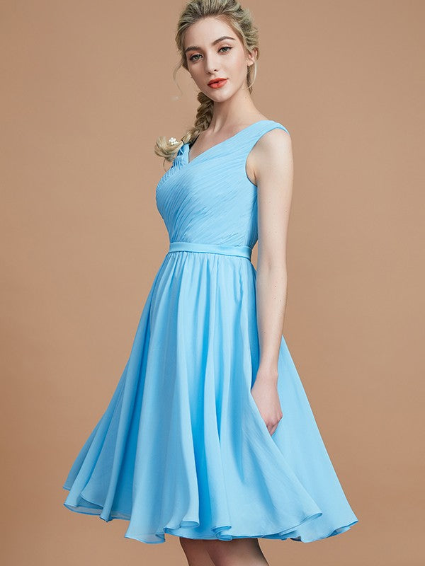 Vestido de dama de honor de gasa, corte A/princesa, escote en V, sin mangas, fruncido, corto/mini, para invitada de boda y fiesta.