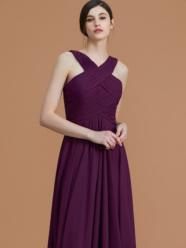 A-Line/Princess Halter Sleeveless Floor-Length Ruched Chiffon Bridesmaid Dresses Evening Prom Dress