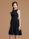 A-Linie/Princess-Linie Bateau-Ausschnitt Ärmellos Kurz/Mini Rüschen Chiffon Brautjungfernkleider Homecoming Partykleid