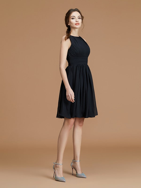 A-Linie/Princess-Linie Bateau-Ausschnitt Ärmellos Kurz/Mini Rüschen Chiffon Brautjungfernkleider Homecoming Partykleid