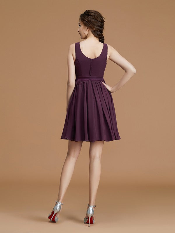 A-Linie/Princess-Linie Bateau-Ausschnitt Ärmellos Kurz/Mini Schärpe/Bänder/Gürtel Chiffon Brautjungfernkleider Homecoming-Kleid