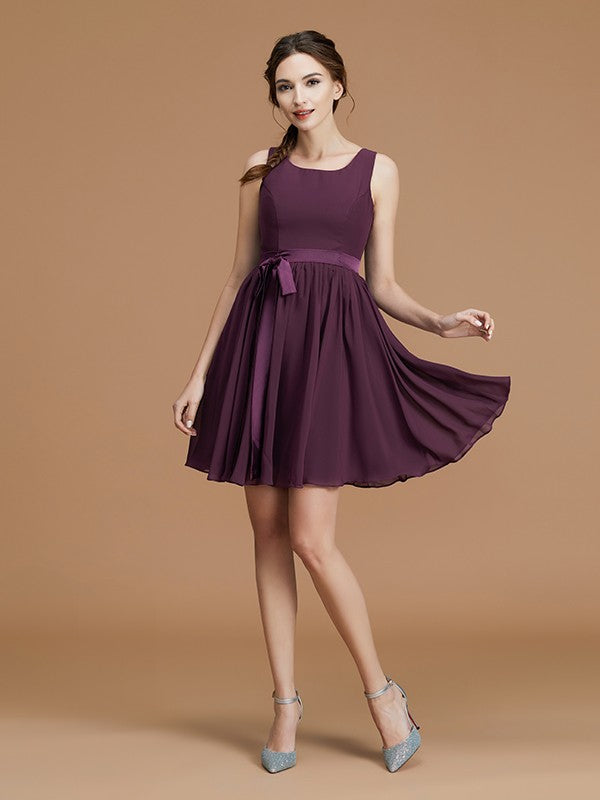 A-Linie/Princess-Linie Bateau-Ausschnitt Ärmellos Kurz/Mini Schärpe/Bänder/Gürtel Chiffon Brautjungfernkleider Homecoming-Kleid