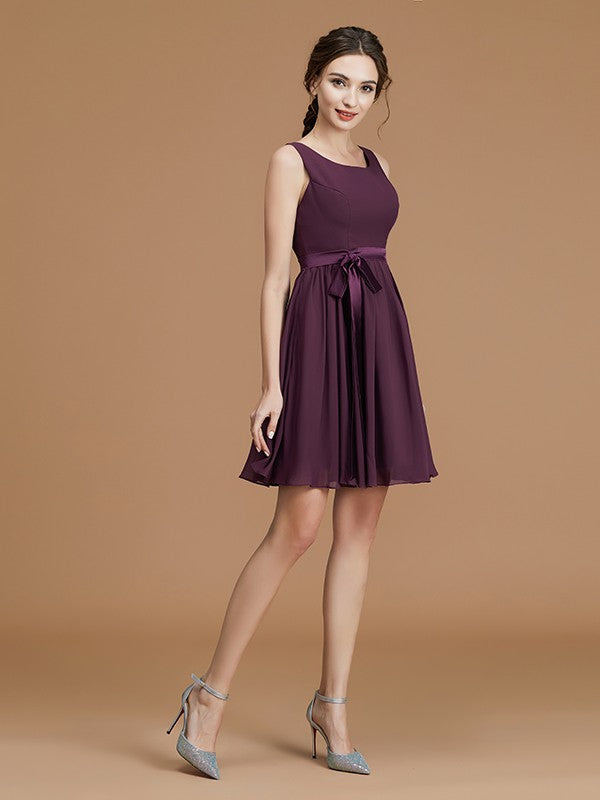 A-Linie/Princess-Linie Bateau-Ausschnitt Ärmellos Kurz/Mini Schärpe/Bänder/Gürtel Chiffon Brautjungfernkleider Homecoming-Kleid