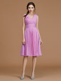 A-Linie/Princess-Linie V-Ausschnitt Ärmellos Kurz/Mini Geraffte Chiffon Brautjungfernkleider Kleid für Hochzeitsgäste